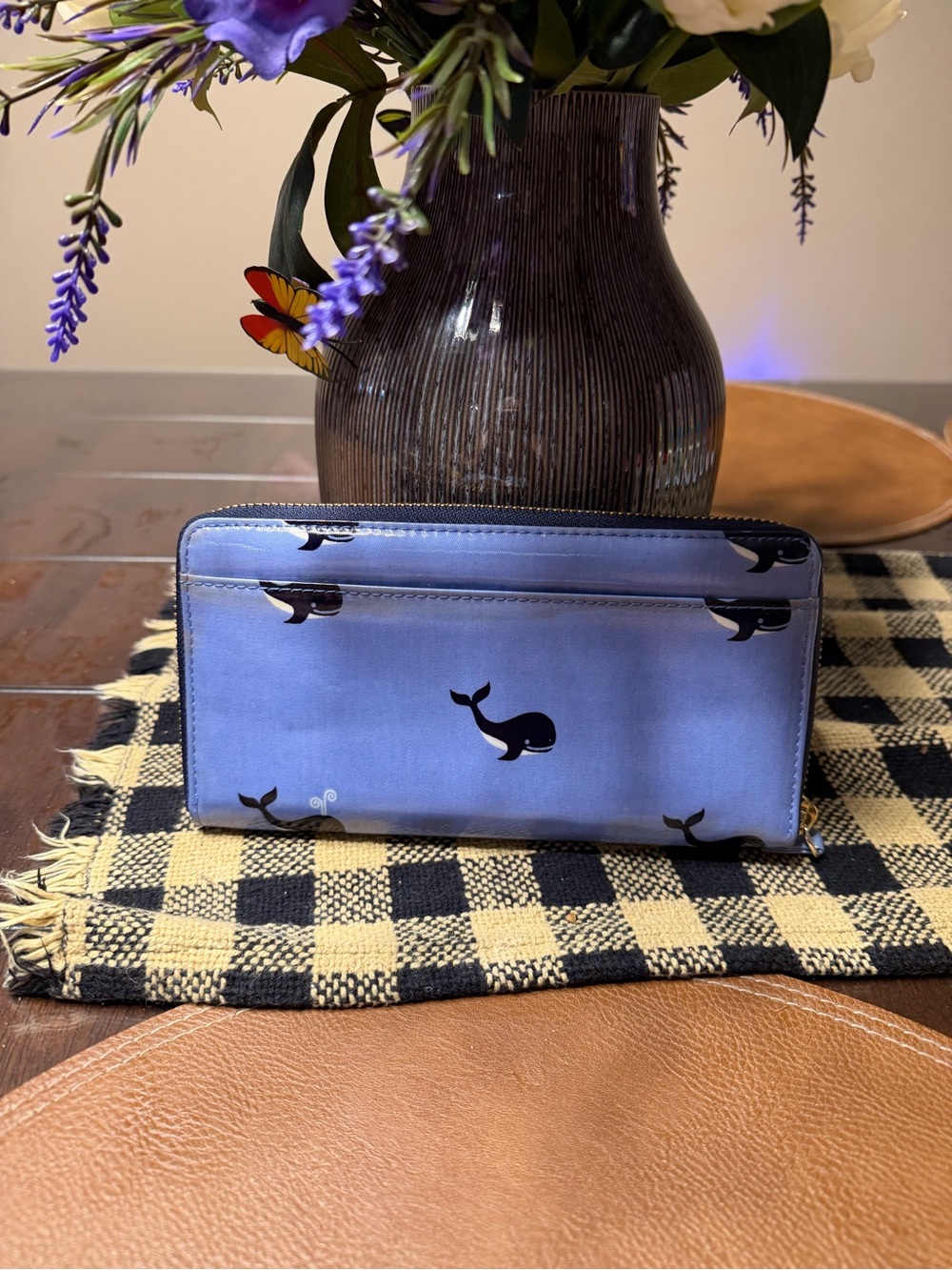 kate spade light blue wallet with navy whale print - Picture 2 of 10